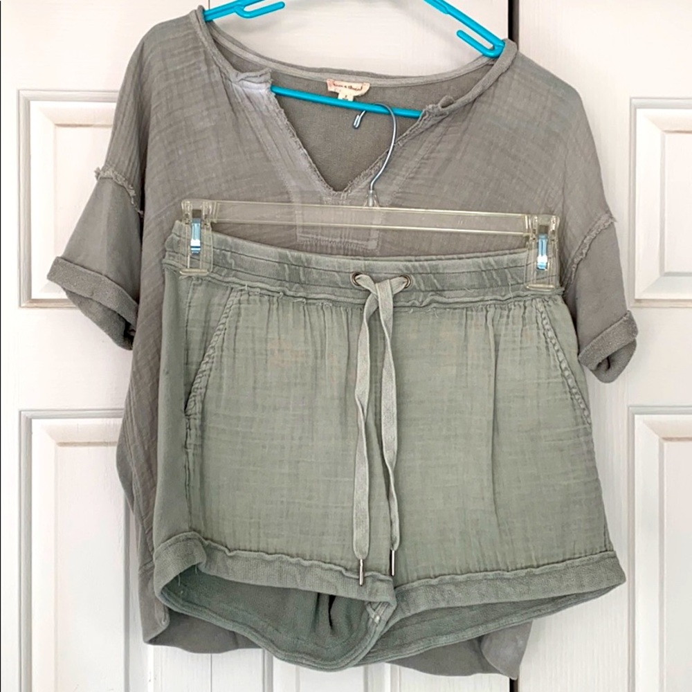 Grey lounge short set
